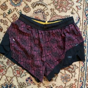 Janji running split shorts